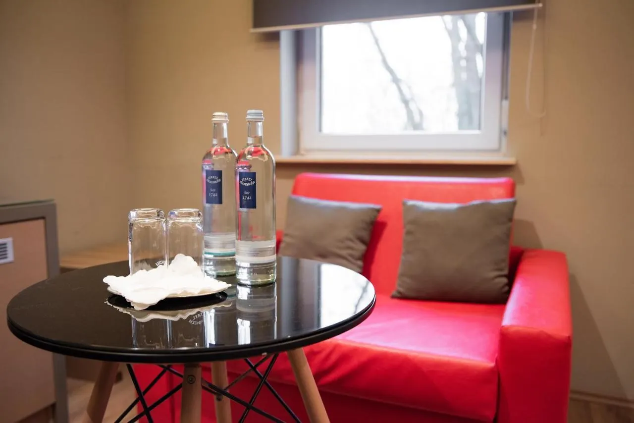 ** Guest house Zum Gruenen Baum Hotel Frankfurt Airport Kelsterbach Germany
