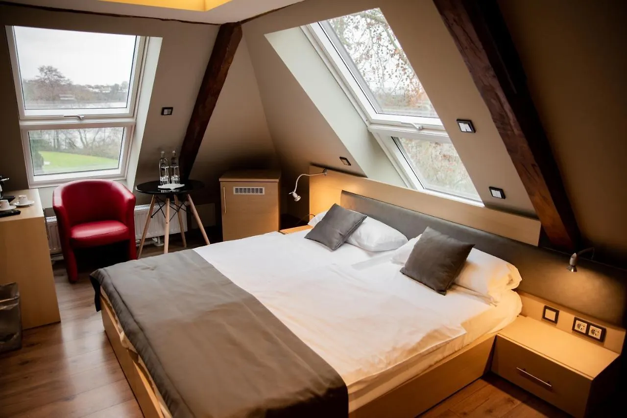Zum Gruenen Baum Hotel Frankfurt Airport Kelsterbach