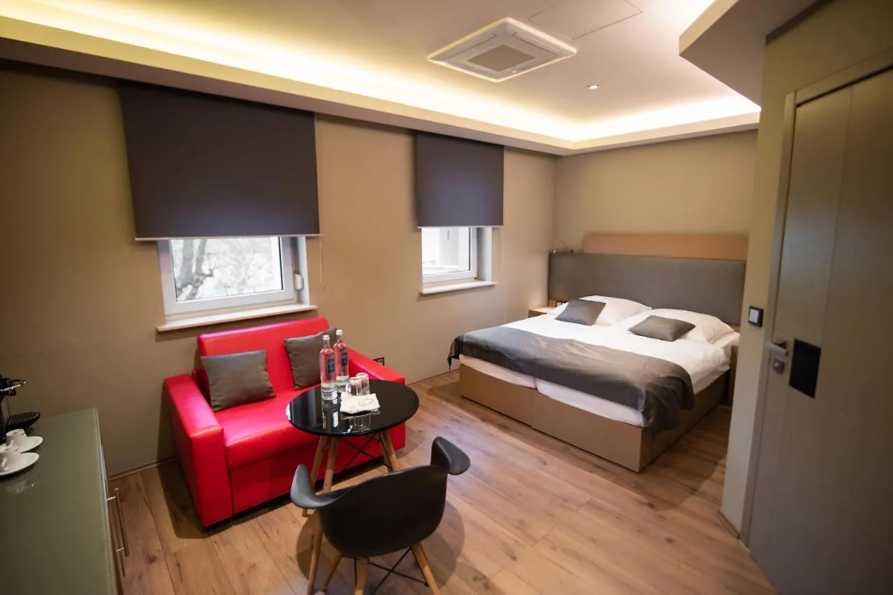 Zum Gruenen Baum Hotel Frankfurt Airport Kelsterbach 2*,